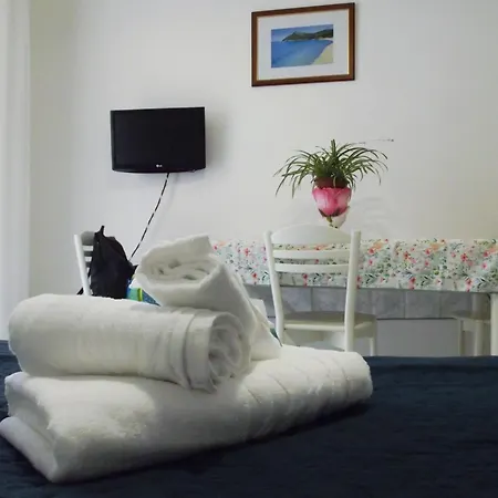 Apartman Casa Federica Flat With Private Parking